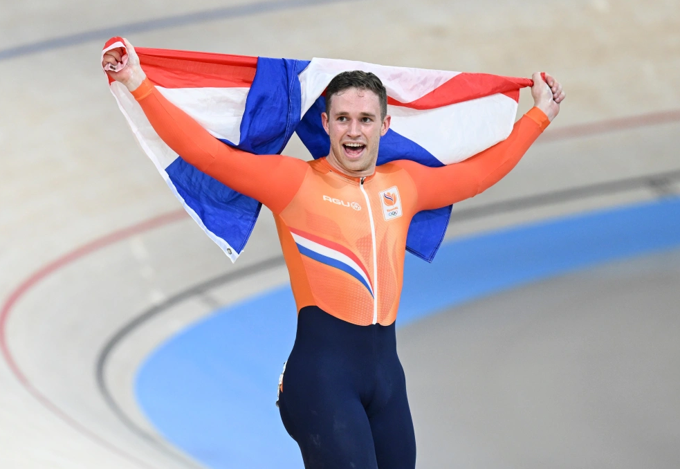 荷兰运动员发挥出色,夺得自行车冠军 荷兰运动员发挥出色,夺得自行车冠军