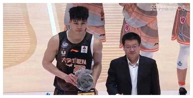 陕西男篮实力不容小视,展现出色表现 陕西男篮实力不容小视,展现出色表现