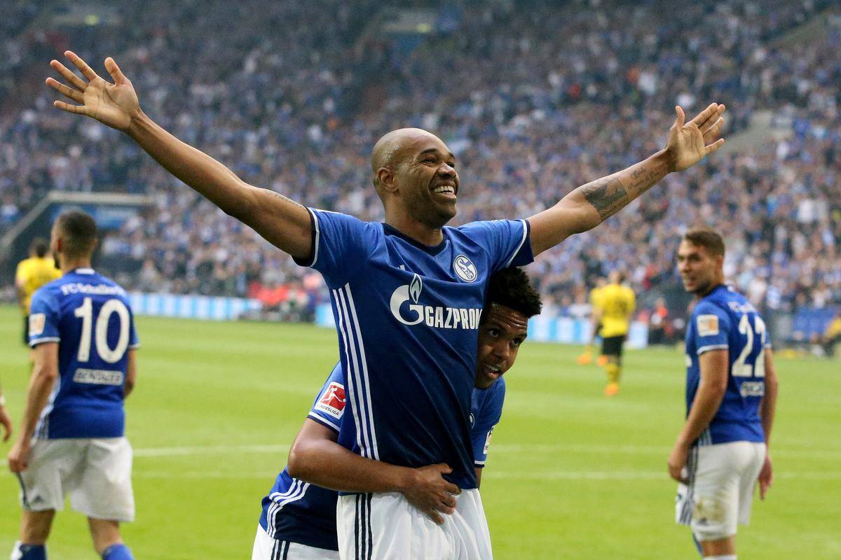 沙尔克04球队防线心理遭疑问 沙尔克04球队防线心理遭疑问