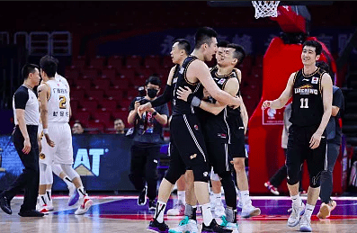 马刺队精密计划,横扫对手夺冠 马刺队精密计划,横扫对手夺冠