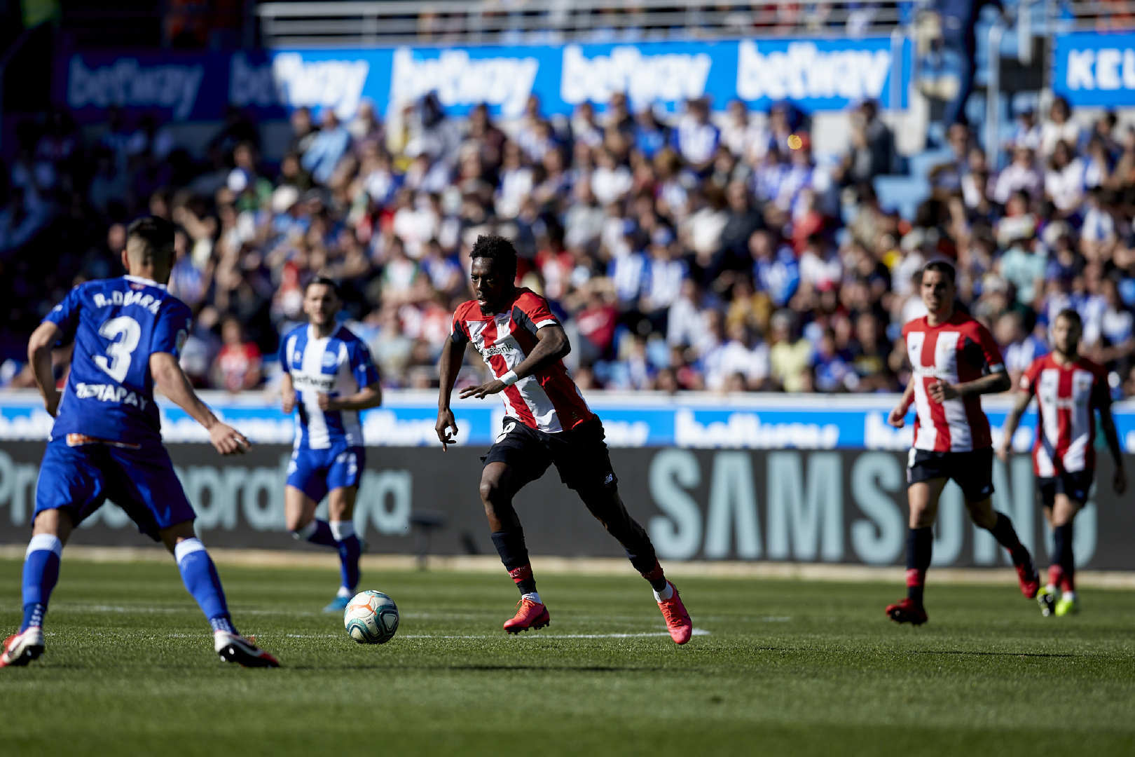 巴伦西亚客场大战取胜,反击快人才 巴伦西亚客场大战取胜,反击快人才